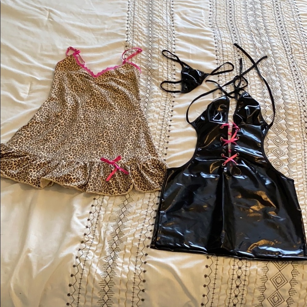 2 lingerie outfits